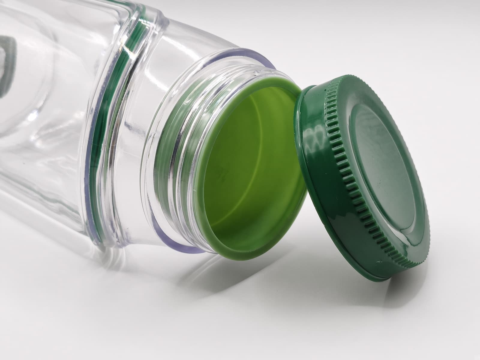 Pojemnik na sałatkę all-in-one – szczelny lunchbox z osobną komorą na sos